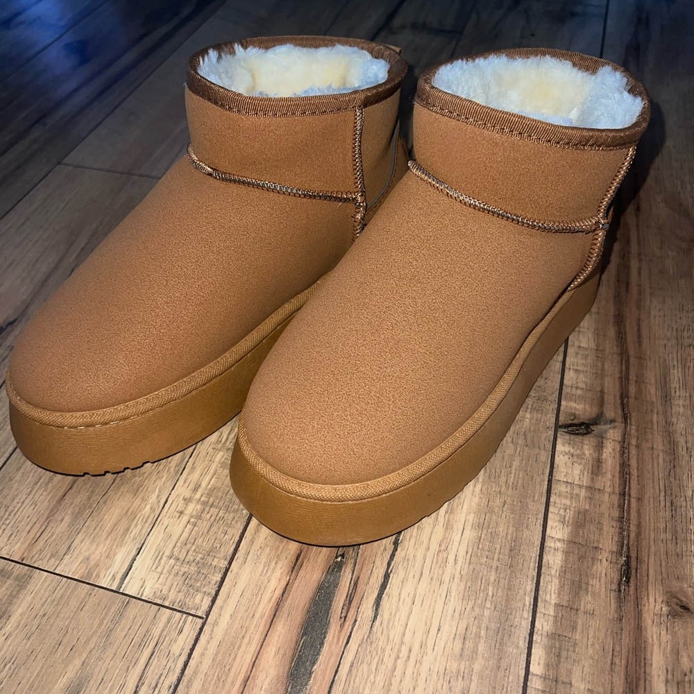mini ultra style boots